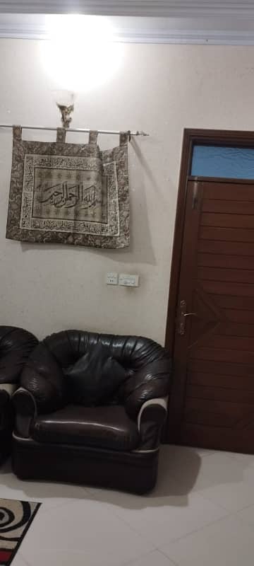 260 Yards Ground Floor Portion for Sale in Block 13/C, Gulshan-e-Iqbal 14