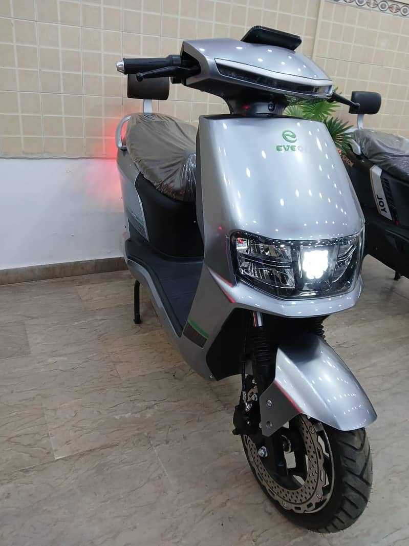 Electric Scooty , Eelctric Bikes Eve On LEOPARD Pro 2025 Full Loaded 2