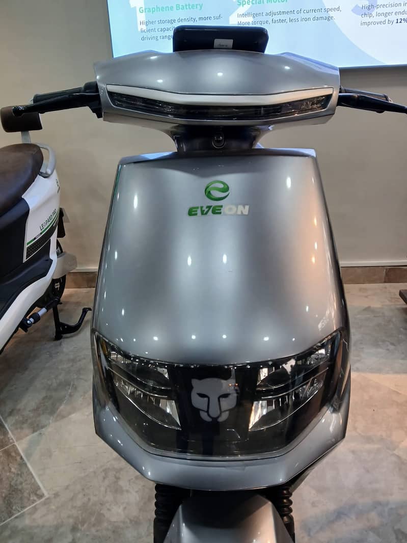 Electric Scooty , Eelctric Bikes Eve On LEOPARD Pro 2025 Full Loaded 4