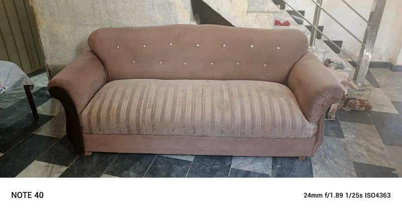 7 Seater Sofa Rs. 40,000 1