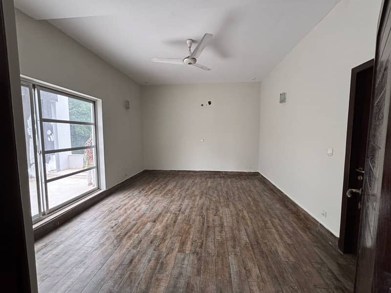 1 Kanal 3 Bed Upper Portion Available For Rent On Superb Location In DHA Phase 5, Lahore 0