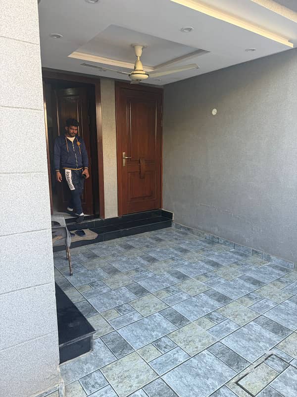 Brand New 5 Marla Semi Furnished House Available For Sale In Jinnah Block Sector E Bahria Town Lahore 11