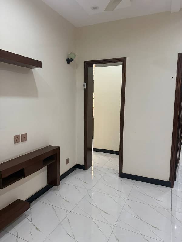 Brand New 5 Marla Semi Furnished House Available For Sale In Jinnah Block Sector E Bahria Town Lahore 27