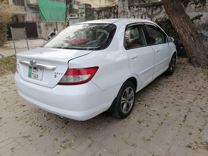 Honda City IDSI 2004 auto very good condition 2