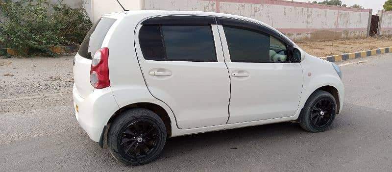 Toyota Passo 2011 2