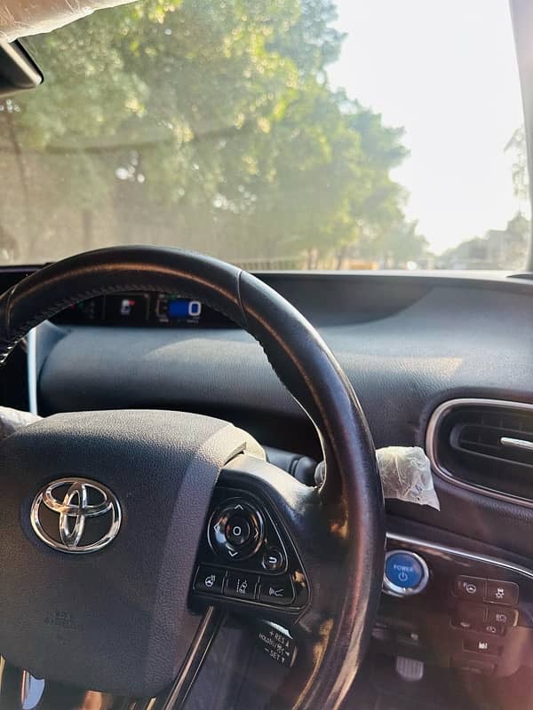 Toyota Prius 2018 12