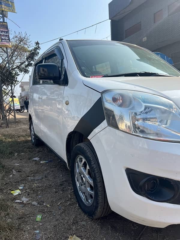 Suzuki Wagon R 2018 3