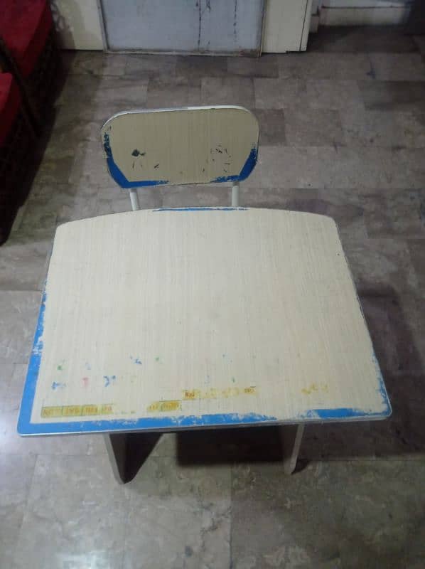 Kids study Table with chair 2