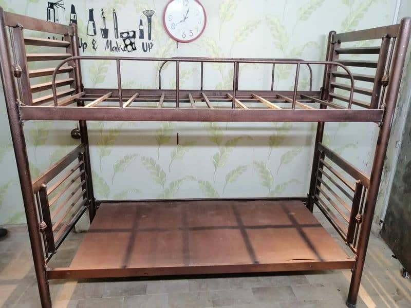 DOUBLE BED (HEAVY) less used 0