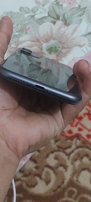 iPhone 11 128gb PTA approved 5