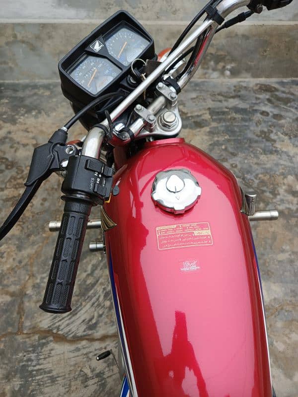 Honda CG125 Euro2 6