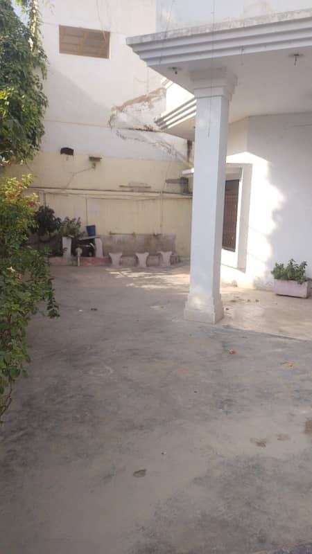 Central Govt CHS, A Beautiful Bungalow Available For Sale In Vip Prime Location 0