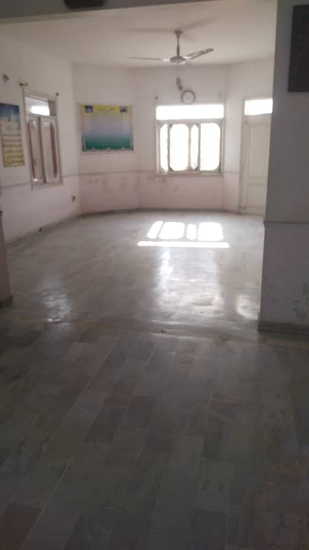 Central Govt CHS, A Beautiful Bungalow Available For Sale In Vip Prime Location 2