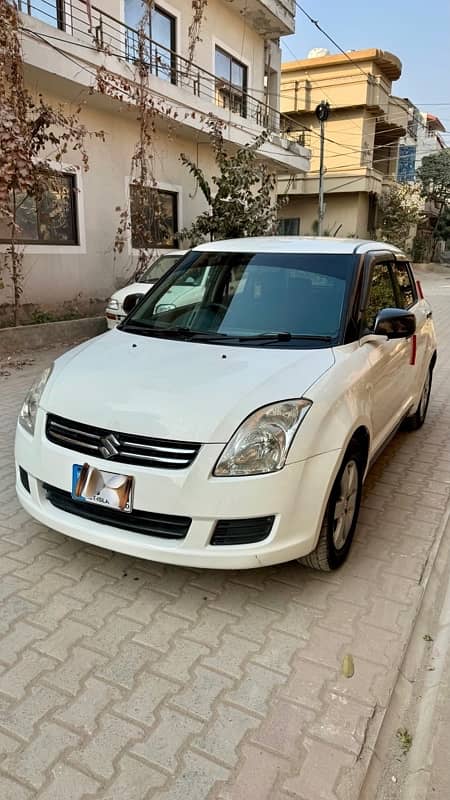 Suzuki Swift Dlx 1.3 automatic 2015 2