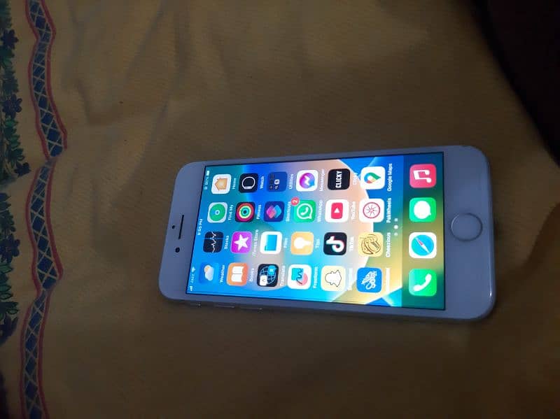 IPhone 8 64gb for sale in good condition 2