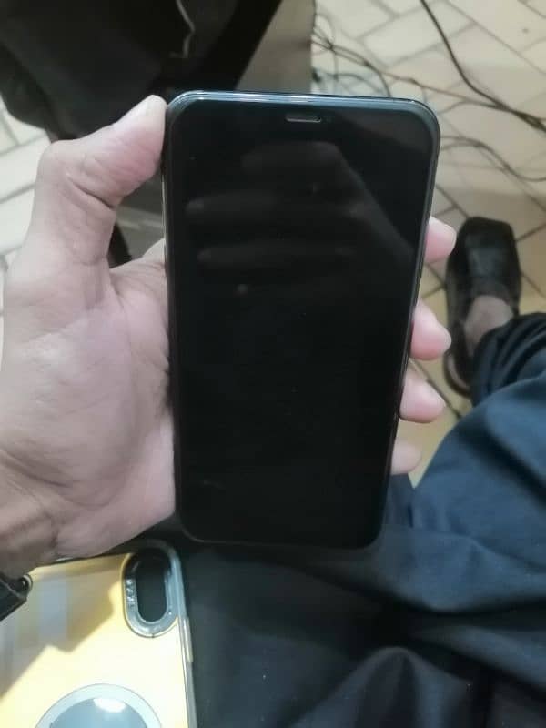 Iphone XS Max NON PTA with box. 0