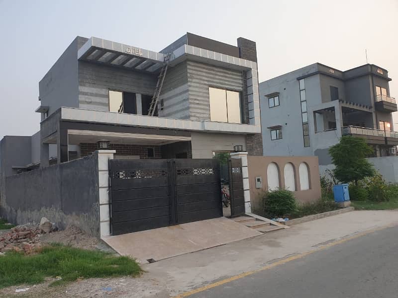 10 Marla Double Storey House For Sale 0