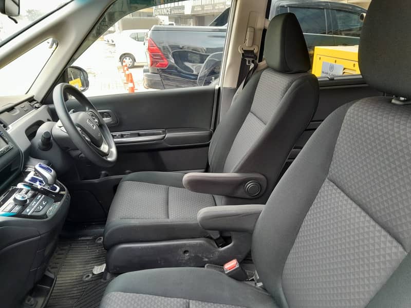 Honda Freed+ 1.5 hybrid 2019/2024 7