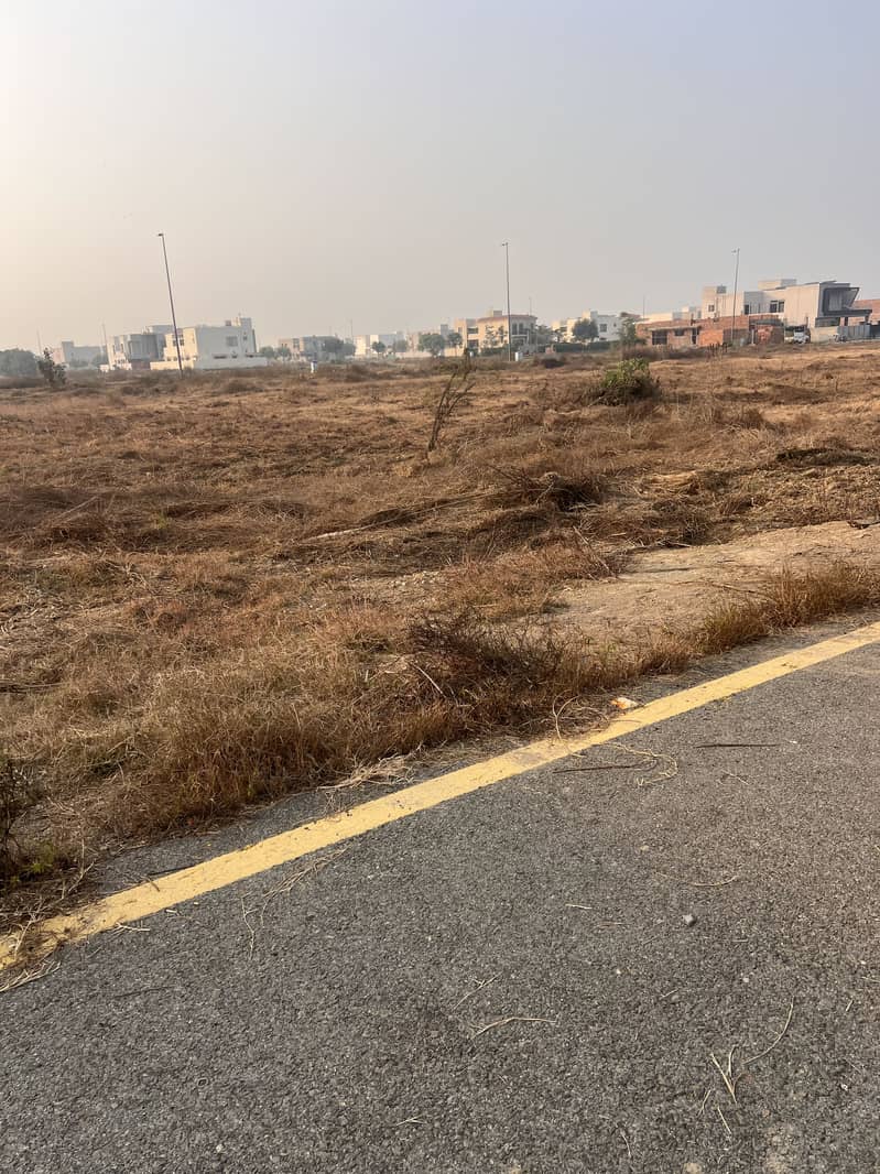 Dha phase 7 1kanal pair plot for Sale 0