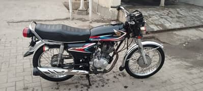 Honda 125 black colour urgent sale