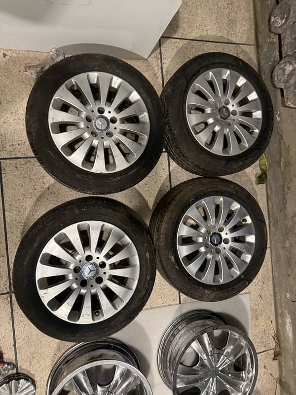 Mercedes 16” Geniune wheels and tyres 0