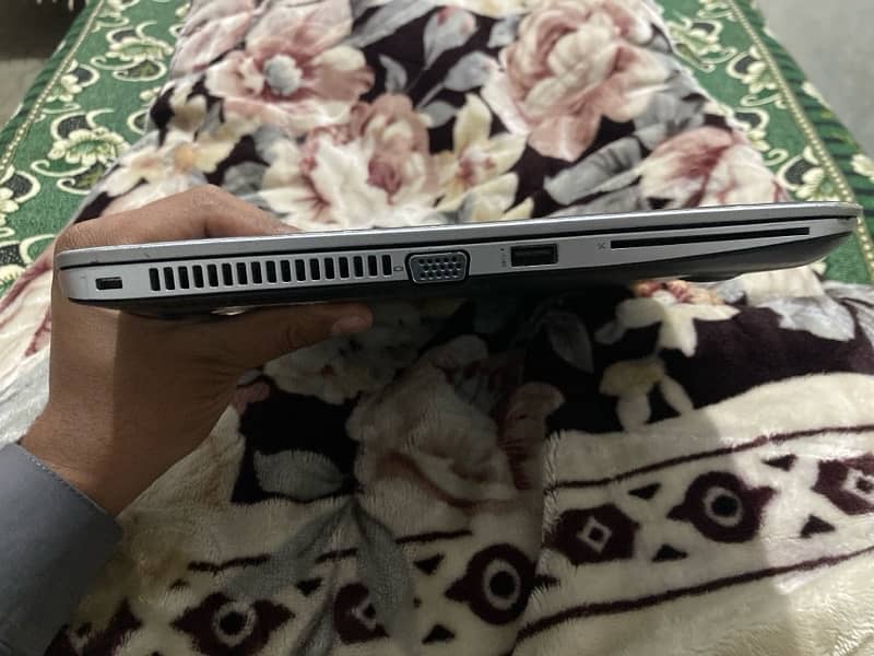 HP elitebook 840 G4 0