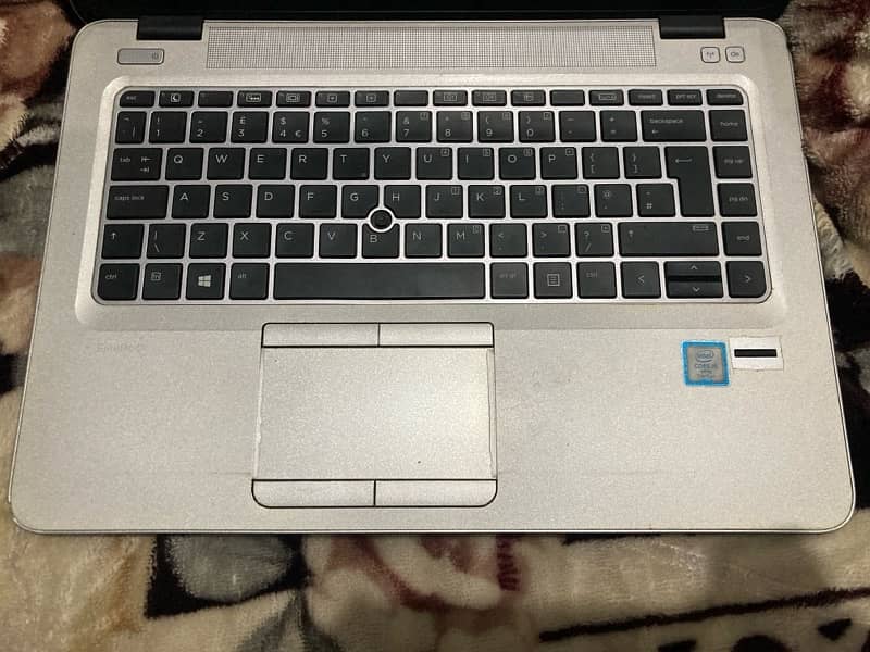 HP elitebook 840 G4 1