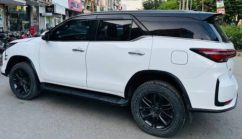 Toyota Fortuner 2018 6