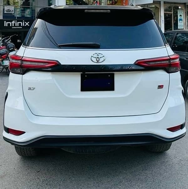 Toyota Fortuner 2018 7