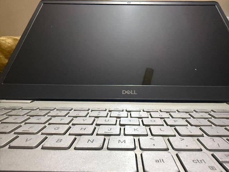 Dell Inspiron 5593 3