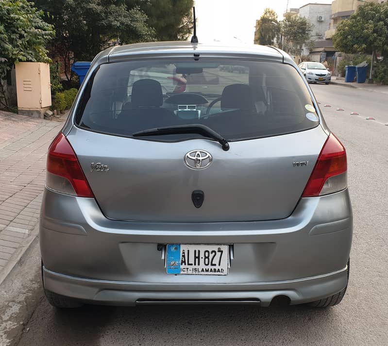 Toyota Vitz iLL 1.3 2007 6