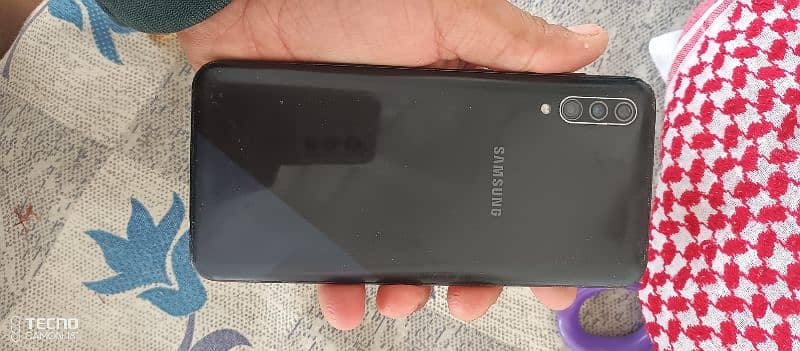 Samsung A30s 1