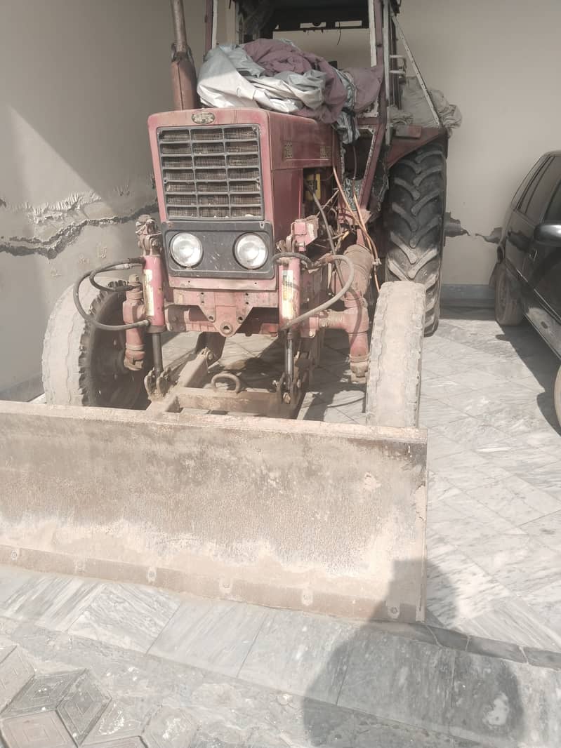 Roosi tractor 0