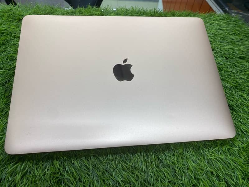 MacBook Air M1 8GB 256SSD Golden Color 1