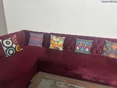 L shaped sofa set with chinioti style table