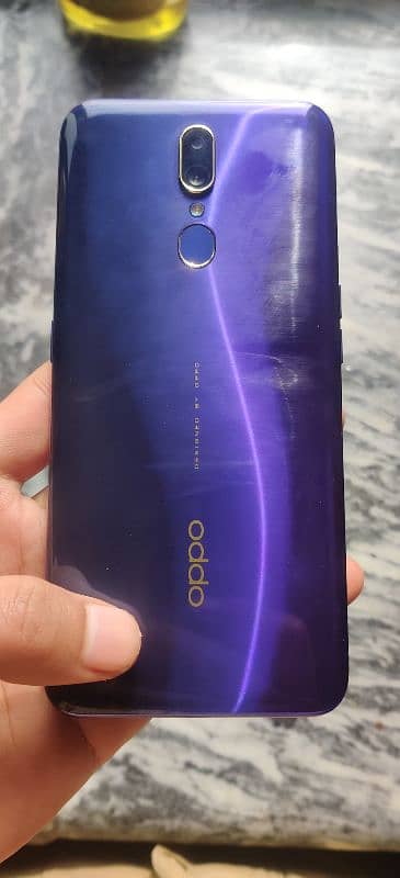 Oppo F 11 8/256 1