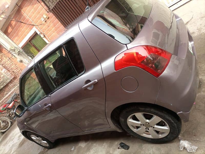 Suzuki Swift 2010 4