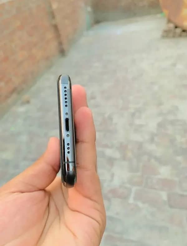 iPhone11 Pro Good condition 1