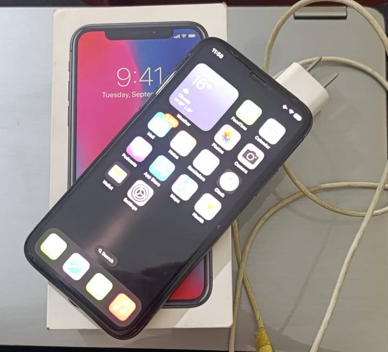 Apple iPhone X 64 gb Non Pta With Box 11