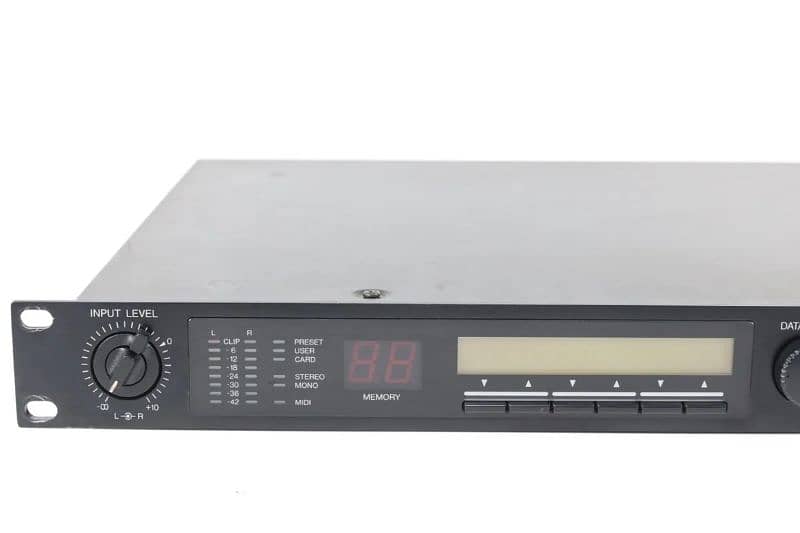 Yamaha SPX990 Professional Multi-Effects Processor 2