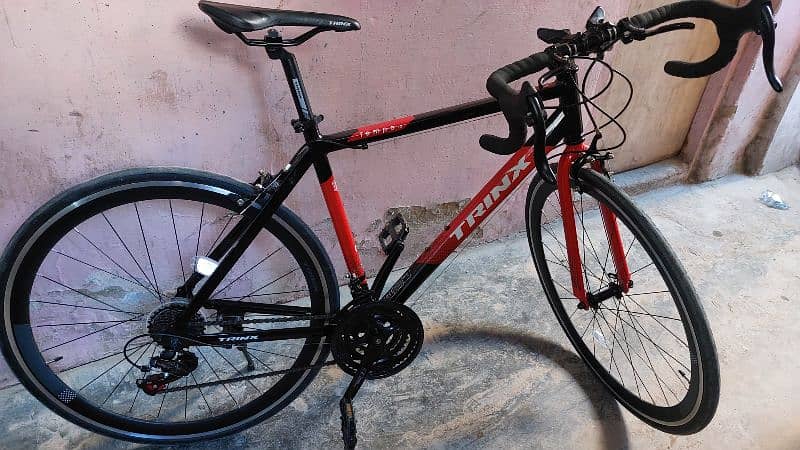 TRINX tempo 1.0 Road bike 0