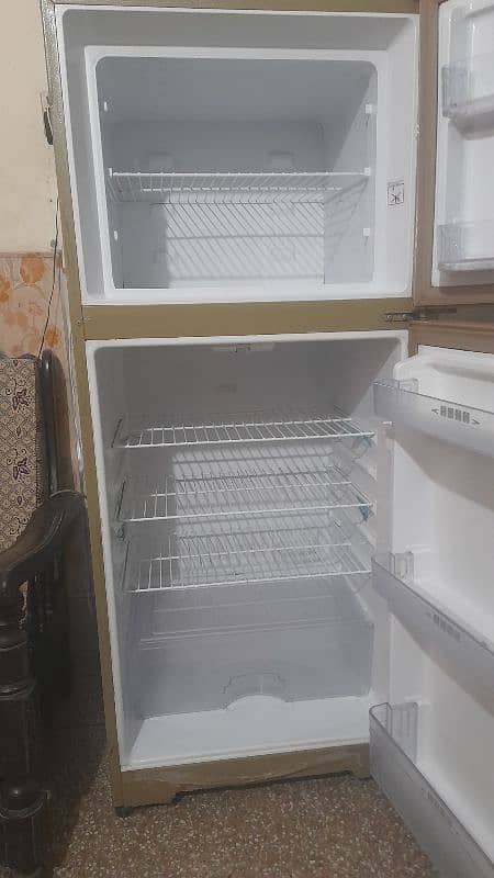 100% Genuine condition Home Fridge 1