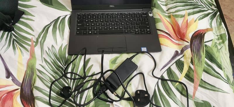 Dell latitude 7400 i7 8th gen 7