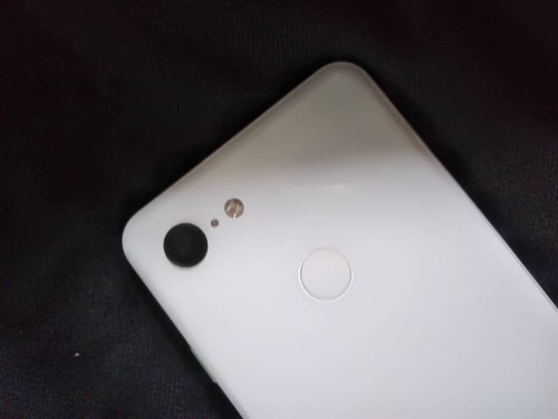 Google Pixel 3 10/10 no issue can be patched in 1000 3