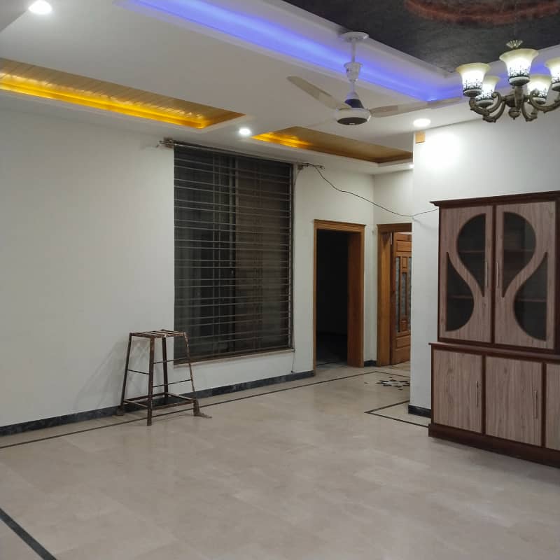 30x60 Ground Portion for rent in G-15 Islamabad 2