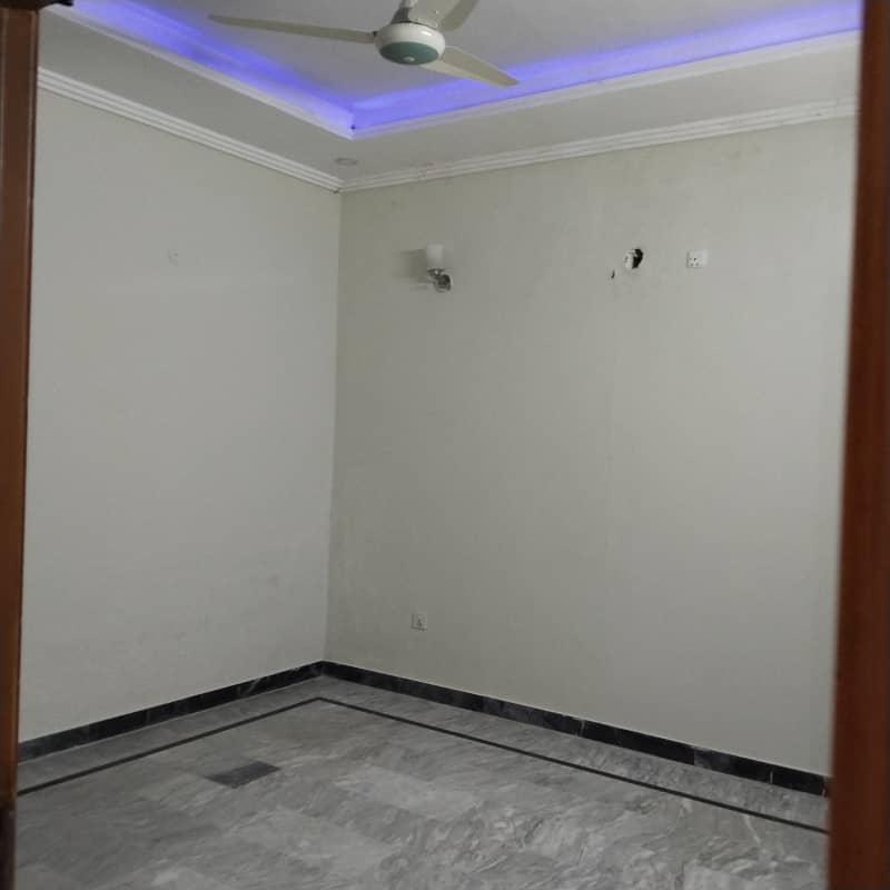 30x60 Ground Portion for rent in G-15 Islamabad 4