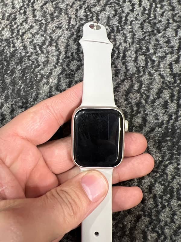 Apple Watch (Series 9) 0