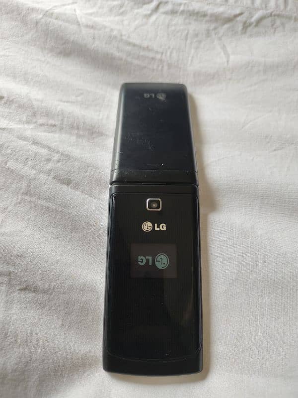 LG A133 Flip Fresh look 3