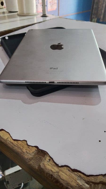 Apple iPad air 2 0