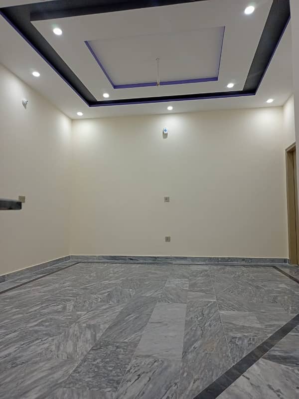 brand New luxury poriton Available for rent near jail road 6